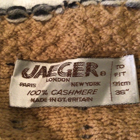 Vintage Jaeger pure Cashmere sweater - Picture 5 of 5